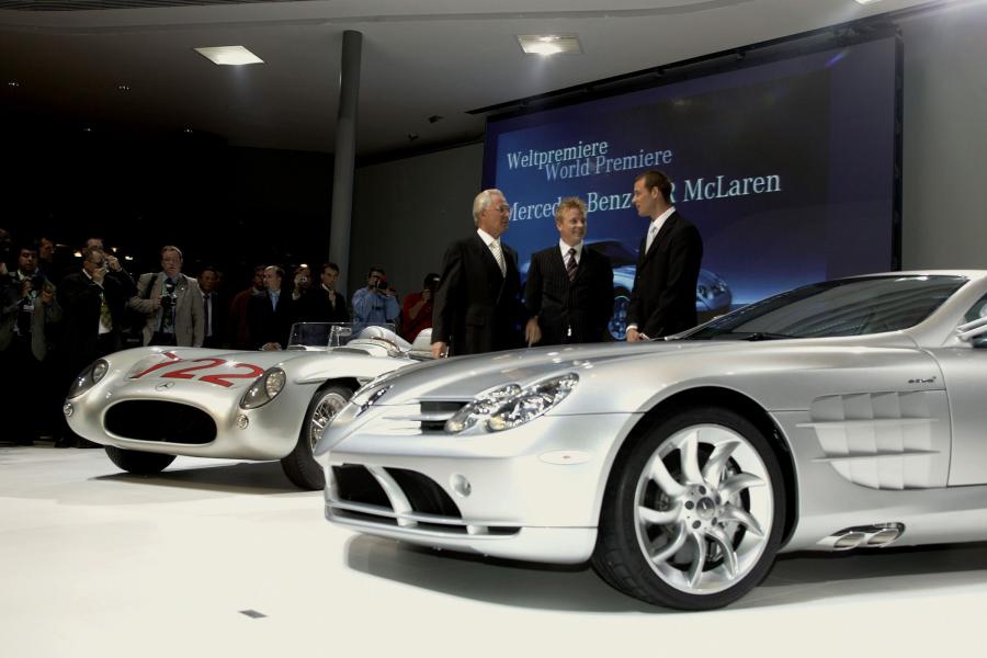 Mercedes-Benz SLR McLaren 2003 года  (фото 56 из 319)